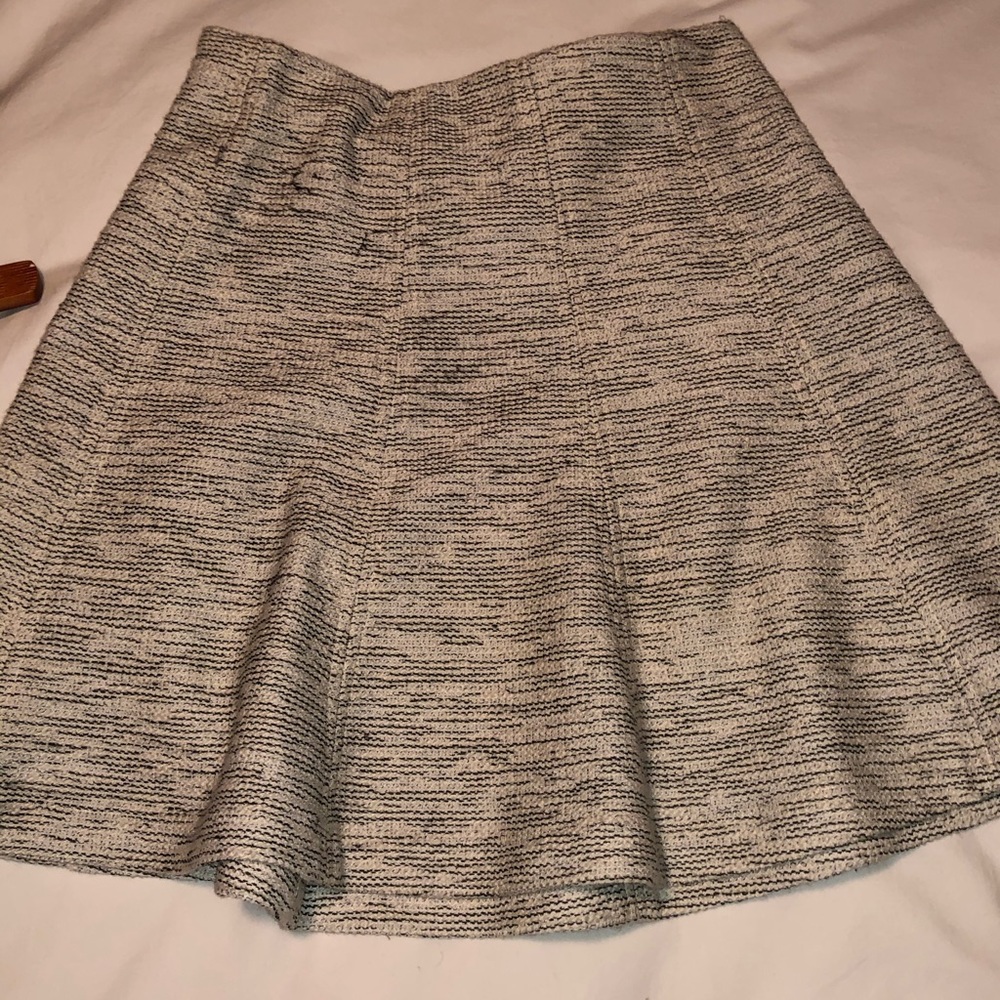 Black and white skirt!